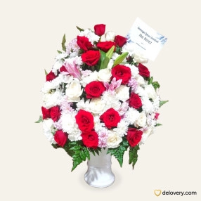 Elegant Centerpiece