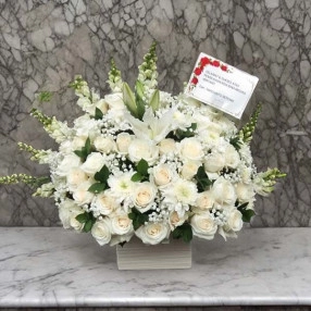 White Roses Table Flower